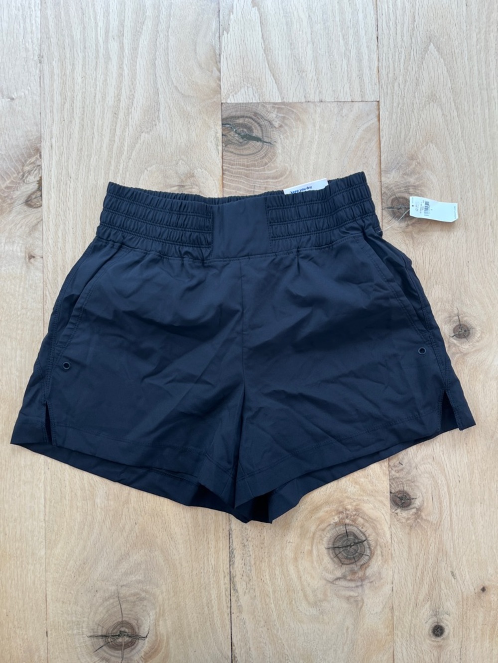 Old Navy Women’s Stretch-tech Quick Dry Running Shorts
